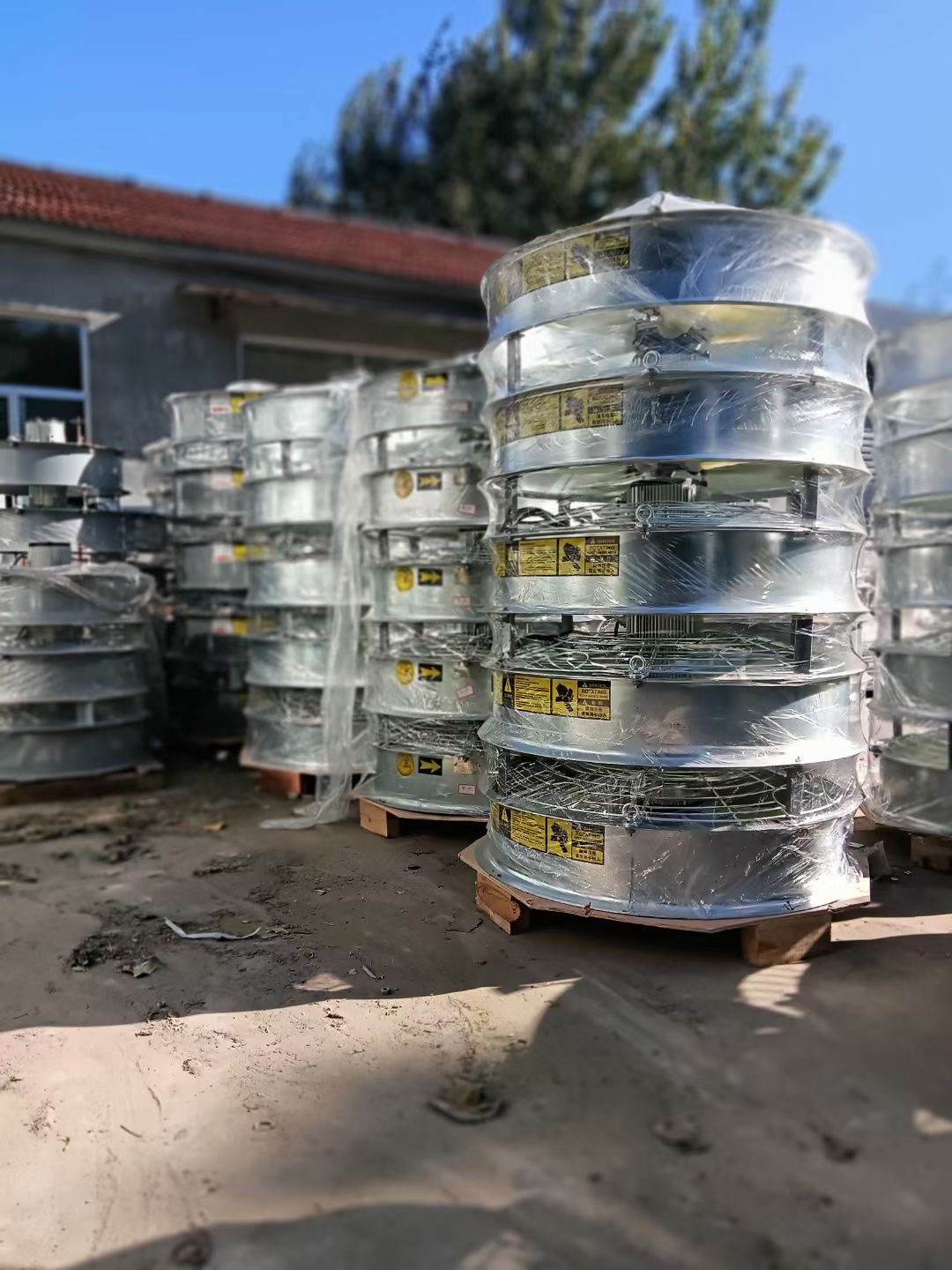 閉式冷卻塔在工業(yè)生產中的應用有哪些？